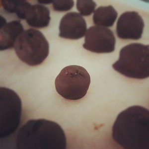 Trufas de chocolate caseiras por @designerferro