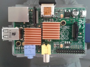 Dissipadores de calor instalados no Raspberry Pi