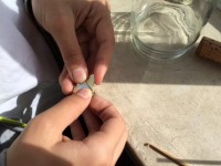 Bússola caseira - Magnetizar a ponta da agulha